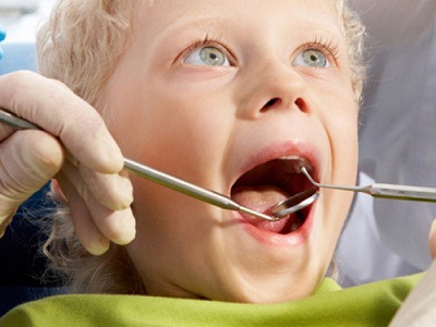 Chấn thương răng ở trẻ em: sơ cấp cứu ban đầu
