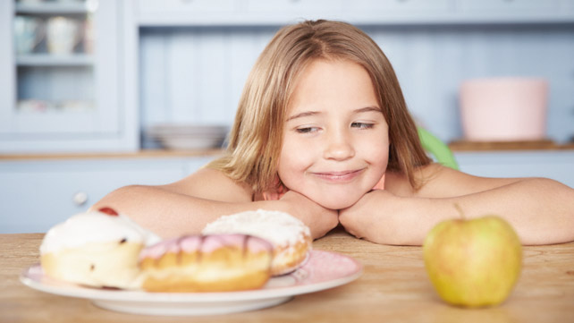 Chứng kén ăn ở trẻ em có thể là dấu hiệu của lo lắng và trầm cảm