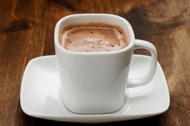 Uống sôcôla nóng giúp ngăn ngừa suy giảm trí nhớ