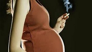 Hút thuốc lá khi mang thai làm tăng nguy cơ sinh non
