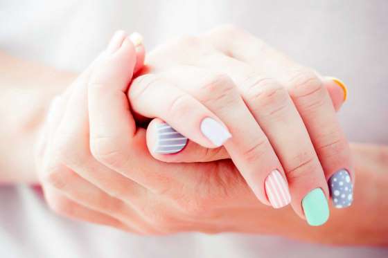 7 vấn đề móng tay có thể tiết lộ về sức khỏe của bạn