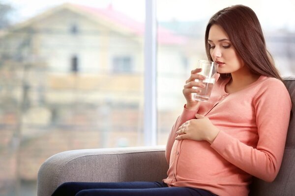 Vitamin trước khi sinh: Hướng dẫn chi tiết cho mẹ bầu về lợi ích và cách bổ sung Viam clinic 