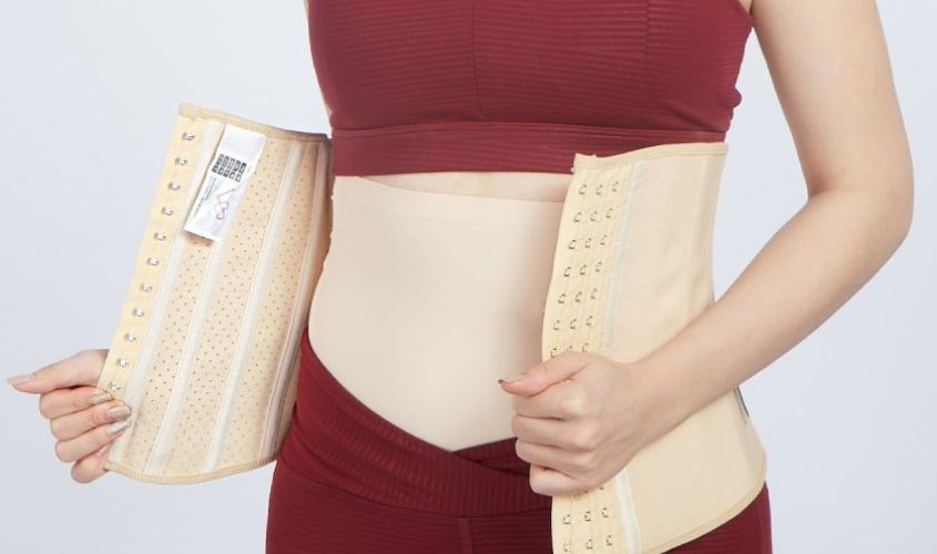 Tác hại của việc thường xuyên mặc quần áo bó sát đối với sức khỏe của bạn