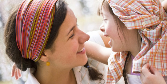 Trẻ mắc hội chứng Down: Xin hãy yêu thương nhiều hơn