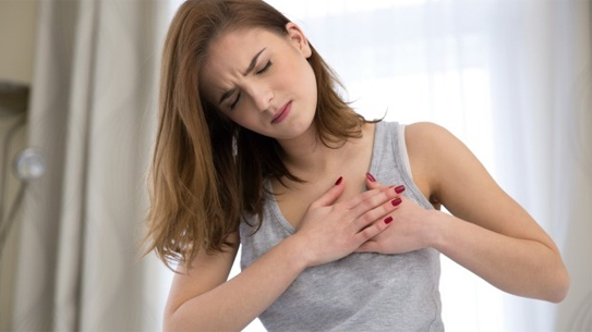 Dấu hiệu bệnh tim ở phụ nữ có gì khác với nam giới?