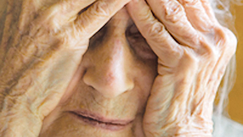 Phân biệt bệnh quên do tuổi già và Alzheimer
