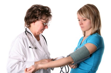 Tụt huyết áp bất ngờ – triệu chứng và phòng ngừa