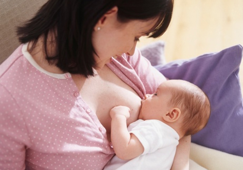 Sữa mẹ và hệ vi sinh đường ruột của trẻ nhũ nhi: Một hệ cộng sinh cổ đại