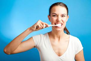 Nguy cơ đột quỵ tăng cao nếu bạn lười vệ sinh răng miệng