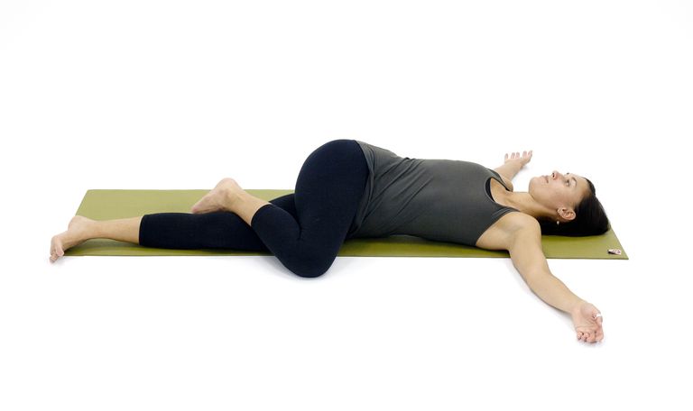 5 tư thế yoga giúp kiểm soát stress cho người mới bắt đầu
