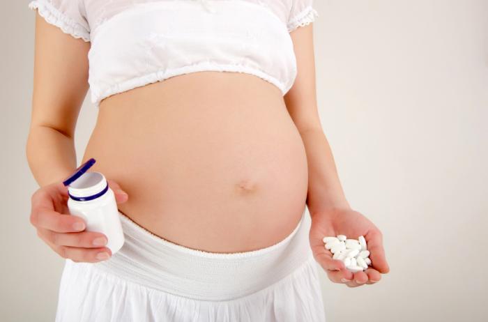 Sử dụng acetaminophen khi mang thai liên quan đến tự kỉ và tăng động ở trẻ