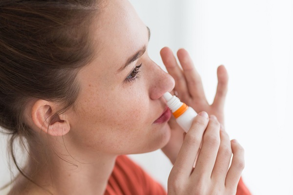 Bình xịt mũi nicotin – giải pháp cai thuốc lá