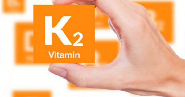 Dạng tự nhiên Vitamin K2 được sản xuất như thế nào?
